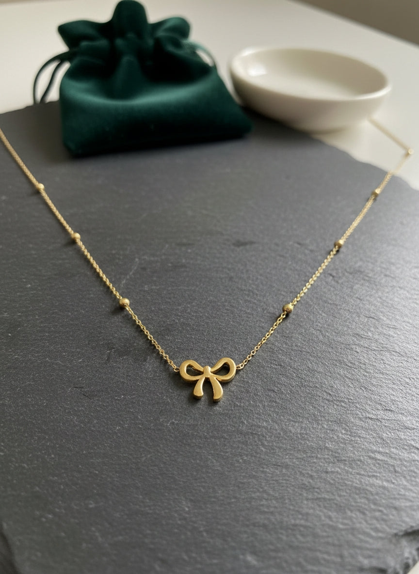 Ribbon Necklace