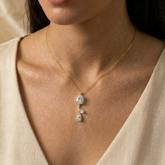 Rose Necklace White